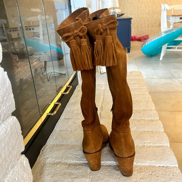 Antonia Melani Suede Boots - Picture 3 of 6